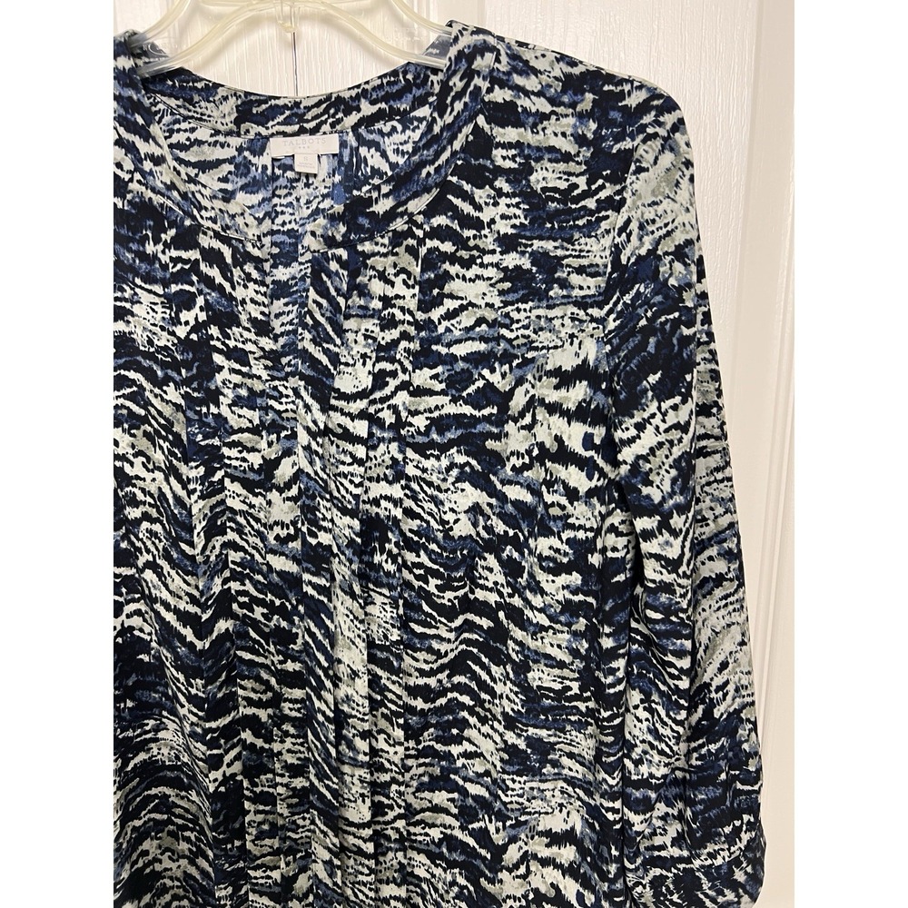 Talbots Womens Blouse Size‎ Small Blue Black Abstract Animal Print Pleated Front - Picture 9 of 16
